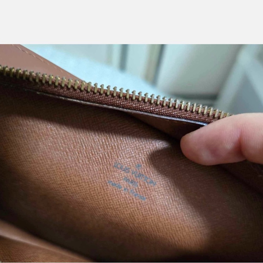 Louis Vuitton Monogram Vintage Pochette Homme - Picture 3 of 12